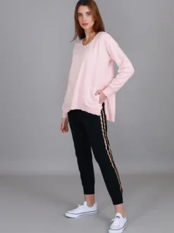 3rd Story April Front Pocket Sweatshirt< Sweatshirts|Sweatshirts