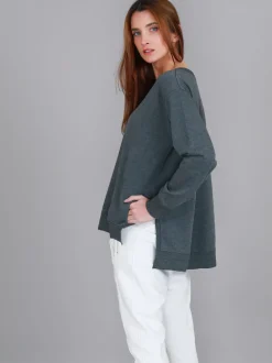 3rd Story April Front Pocket Sweatshirt< Sweatshirts|Sweatshirts