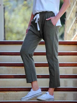 3rd Story Ariel Straight Leg Jogger Pants< Joggers
