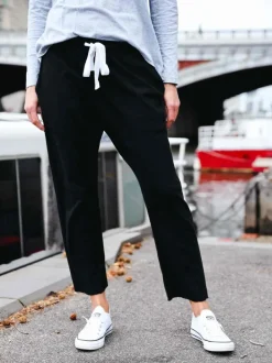 3rd Story Ariel Straight Leg Jogger Pants< Joggers