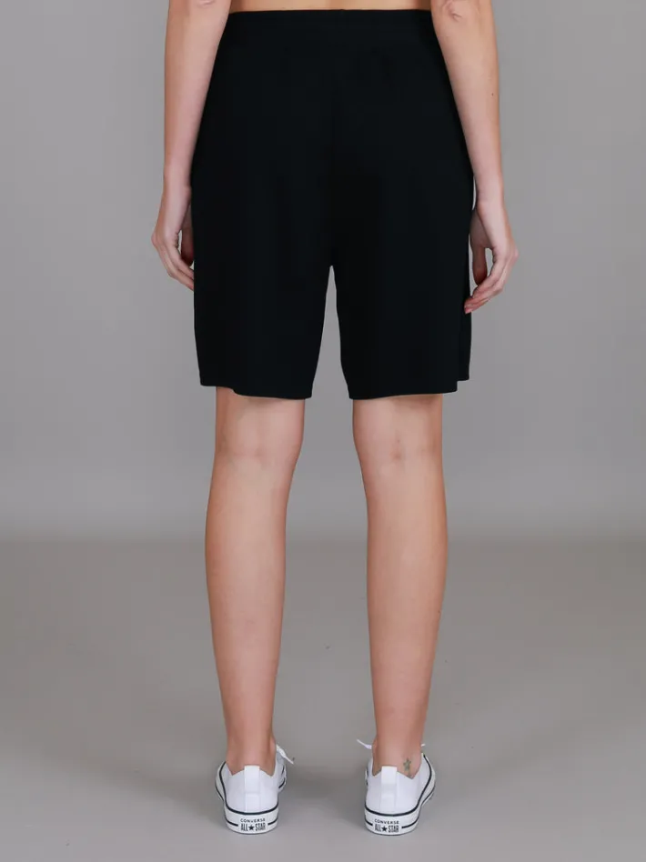 3rd Story Chadstone Long Shorts< Shorts