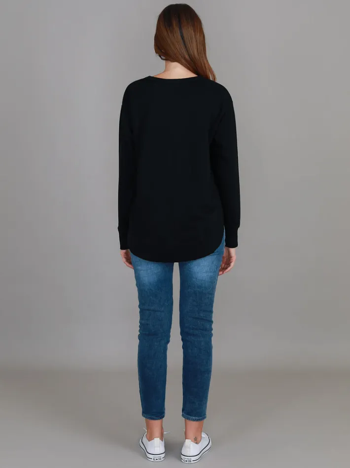 3rd Story Charlette Curve Hem Sweatshirt< Sweatshirts|Sweatshirts