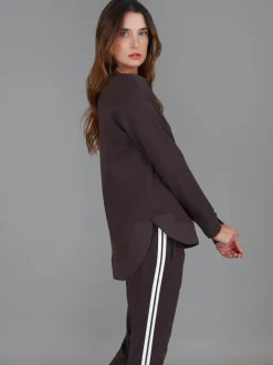 3rd Story Charlette Curve Hem Sweatshirt< Sweatshirts|Sweatshirts