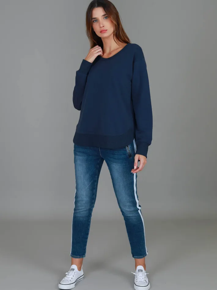 3rd Story Charlette Curve Hem Sweatshirt< Sweatshirts|Sweatshirts