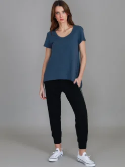 3rd Story Chelsea Short Sleeve Essentials T Shirt< Short Sleeves
