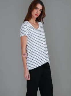 3rd Story Chelsea Short Sleeve Essentials T Shirt< Short Sleeves