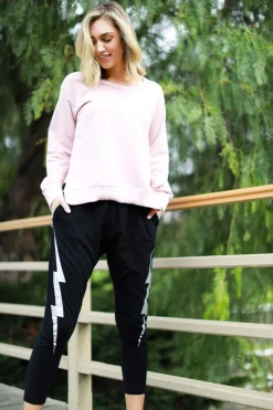 3rd Story Daisy Thunder Print Joggers< Joggers