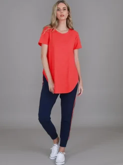 3rd Story Elwood Curved Hem T Shirt< Short Sleeves
