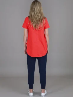 3rd Story Elwood Curved Hem T Shirt< Short Sleeves