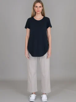 3rd Story Elwood Curved Hem T Shirt< Short Sleeves