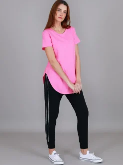 3rd Story Elwood Curved Hem T Shirt< Short Sleeves