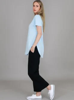 3rd Story Elwood Curved Hem T Shirt< Short Sleeves