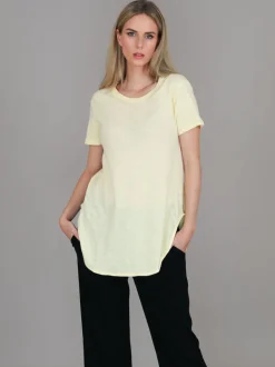 3rd Story Elwood Curved Hem T Shirt< Short Sleeves