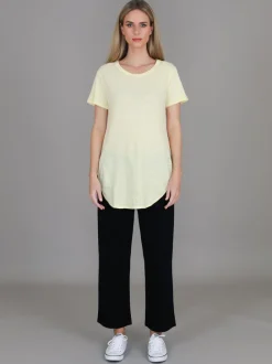 3rd Story Elwood Curved Hem T Shirt< Short Sleeves