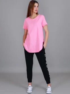 3rd Story Elwood Curved Hem T Shirt< Short Sleeves