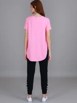 3rd Story Elwood Curved Hem T Shirt< Short Sleeves