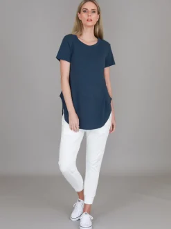 3rd Story Elwood Curved Hem T Shirt< Short Sleeves