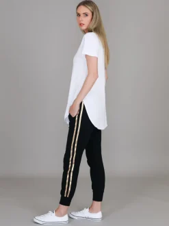 3rd Story Elwood Curved Hem T Shirt< Short Sleeves