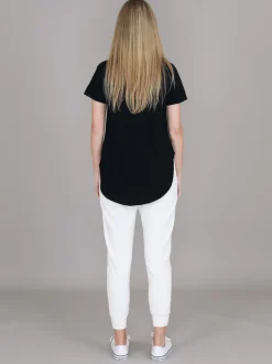 3rd Story Elwood Curved Hem T Shirt< Short Sleeves