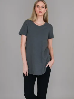 3rd Story Elwood Curved Hem T Shirt< Short Sleeves