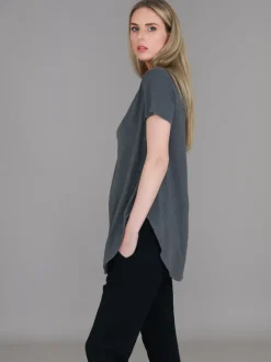 3rd Story Elwood Curved Hem T Shirt< Short Sleeves