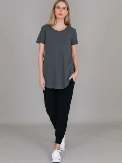 3rd Story Elwood Curved Hem T Shirt< Short Sleeves