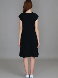 3rd Story Evelyn Midi Dress with Pockets< Short Sleeve Dress