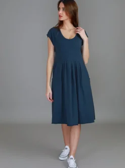 3rd Story Evelyn Midi Dress with Pockets< Short Sleeve Dress