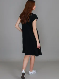 3rd Story Evelyn Midi Dress with Pockets< Short Sleeve Dress