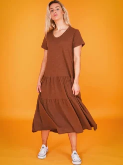 3rd Story Hazel Tiered Midi Dress< Short Sleeve Dress