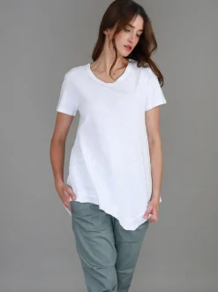 3rd Story Helena Asymmetrical Hem T Shirt< Short Sleeves