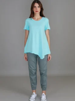 3rd Story Helena Asymmetrical Hem T Shirt< Short Sleeves