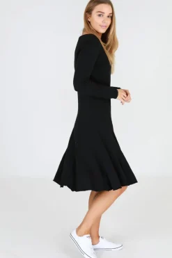 3rd Story Hilton Long Sleeve Dress< Long Sleeve Dress