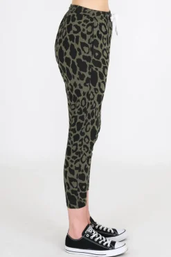 3rd Story Josie Leopard Print Jogger Pants< Joggers