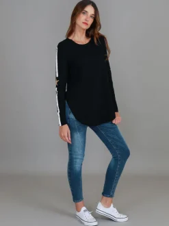 3rd Story Junee Curved Hem T Shirt< Long Sleeves