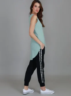 3rd Story Madison Hi Lo Hem Tank Top< Tanks