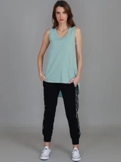3rd Story Madison Hi Lo Hem Tank Top< Tanks