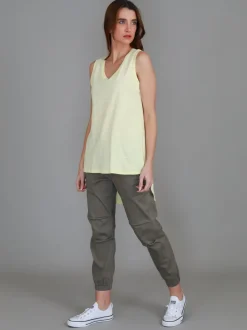 3rd Story Madison Hi Lo Hem Tank Top< Tanks
