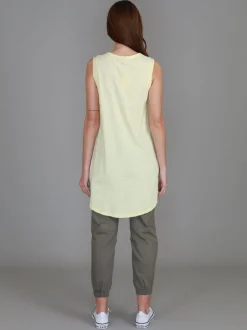 3rd Story Madison Hi Lo Hem Tank Top< Tanks