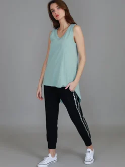 3rd Story Madison Hi Lo Hem Tank Top< Tanks