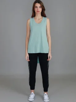 3rd Story Madison Hi Lo Hem Tank Top< Tanks