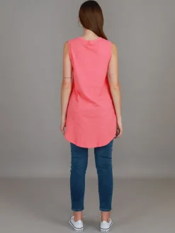 3rd Story Madison Hi Lo Hem Tank Top< Tanks