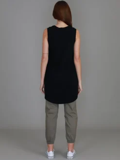 3rd Story Madison Hi Lo Hem Tank Top< Tanks