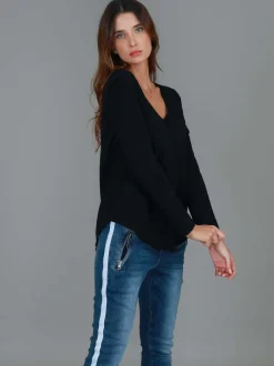 3rd Story Nora V Neck T Shirt< Long Sleeves