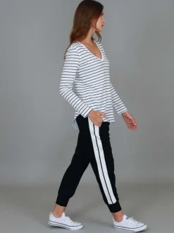 3rd Story Nora V Neck T Shirt< Long Sleeves