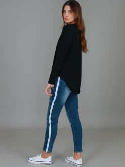 3rd Story Nora V Neck T Shirt< Long Sleeves