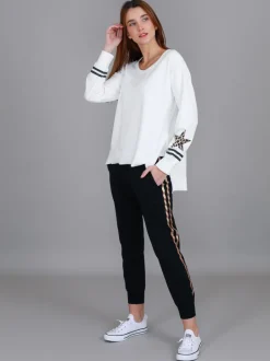 3rd Story Oxford Leopard Star Print on Sleeve Crewneck Sweatshirt< Sweatshirts|Sweatshirts