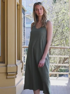 3rd Story Paige Racer Back Midi Dress< Sleeveless Dress