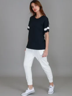 3rd Story Roselyn Band Short Sleeve T Shirt< Short Sleeves