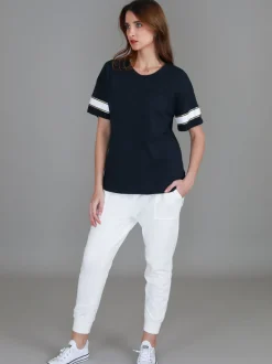 3rd Story Roselyn Band Short Sleeve T Shirt< Short Sleeves